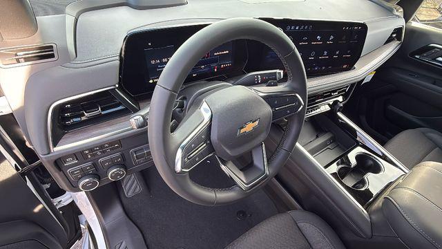 2026 Chevrolet Suburban LS, 4WD