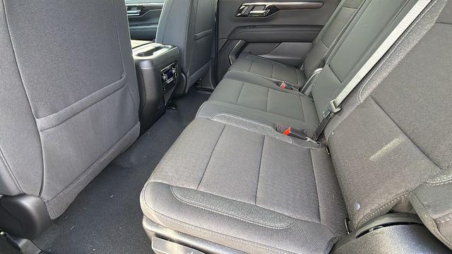 2026 Chevrolet Suburban LS, 4WD