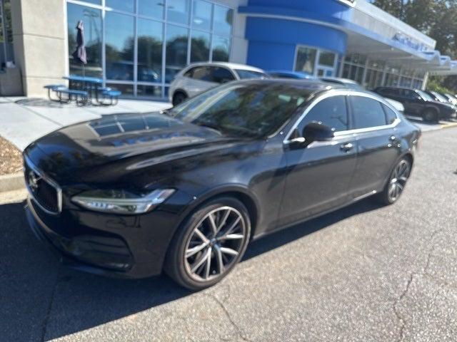 2018 Volvo S90 T6 Momentum 2018 Volvo S90 T6 Momentum