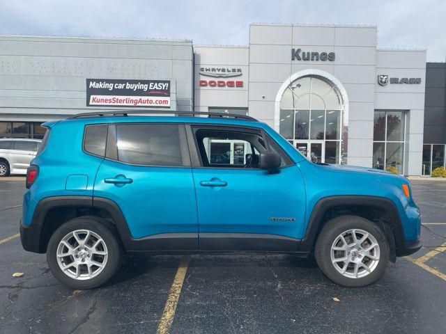 2022 Jeep Renegade Latitude 4x4 2022 Jeep Renegade Latitude 4x4