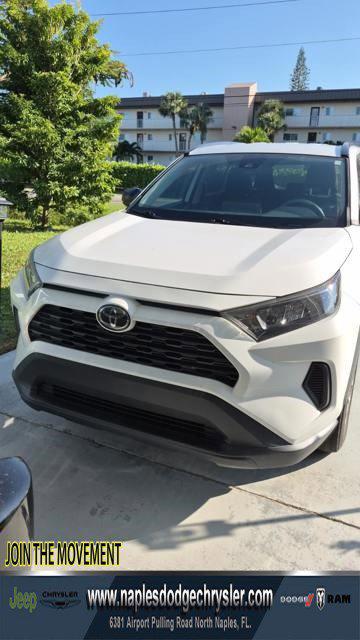 2020 Toyota RAV4 LE 2020 Toyota RAV4 LE