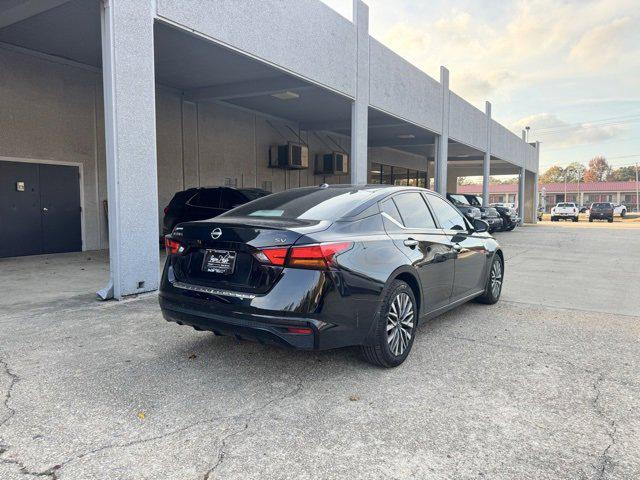 2023 Nissan Altima SV FWD