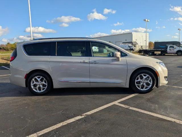 2020 Chrysler Pacifica Touring L Plus 2020 Chrysler Pacifica Touring L Plus