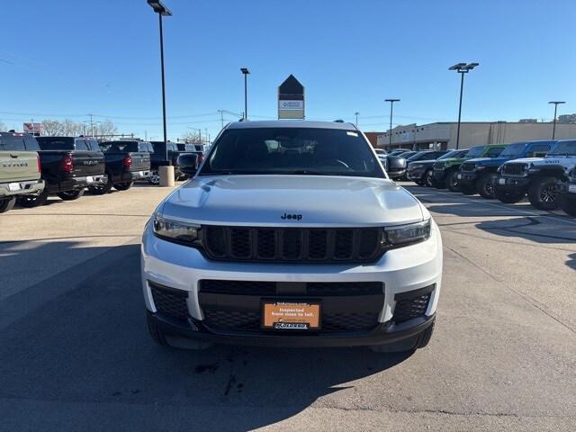 2024 Jeep Grand Cherokee L Altitude 4x4 2024 Jeep Grand Cherokee L Altitude 4x4