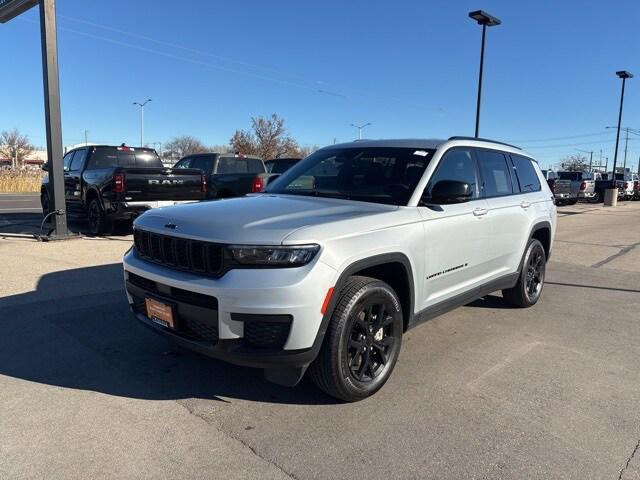 2024 Jeep Grand Cherokee L Altitude 4x4 2024 Jeep Grand Cherokee L Altitude 4x4