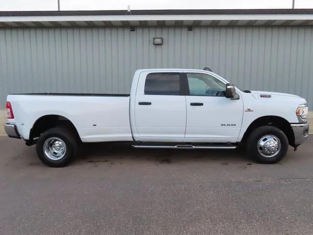 2024 RAM 3500 Big Horn Crew Cab 4x4 8 Box