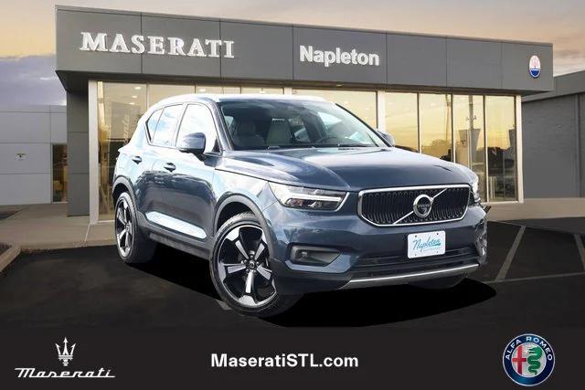 2021 Volvo XC40 T5 Momentum 2021 Volvo XC40 T5 Momentum