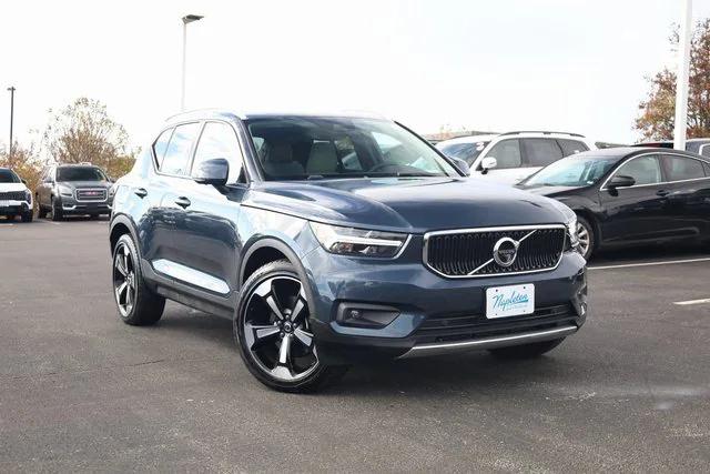 2021 Volvo XC40 T5 Momentum 2021 Volvo XC40 T5 Momentum