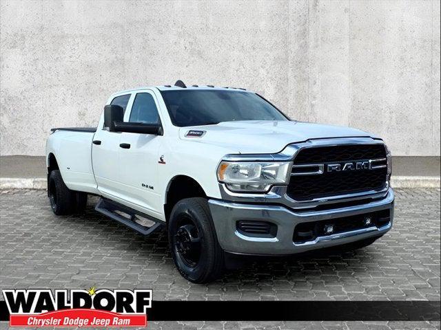 2022 RAM 3500 Tradesman Crew Cab 4x4 8 Box 2022 RAM 3500 Tradesman Crew Cab 4x4 8 Box