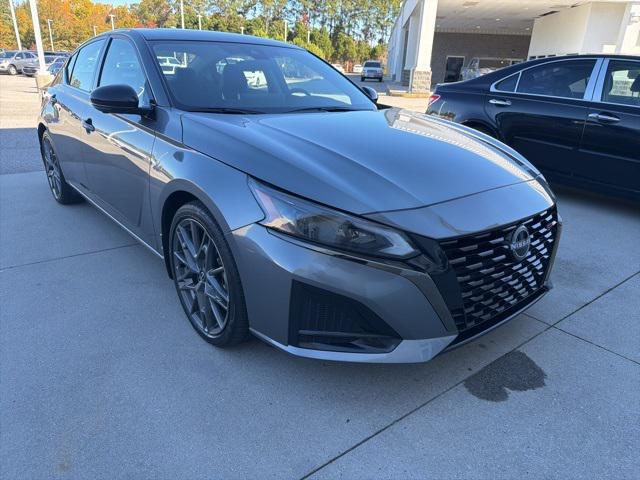 2023 Nissan Altima SR VC-Turbo FWD