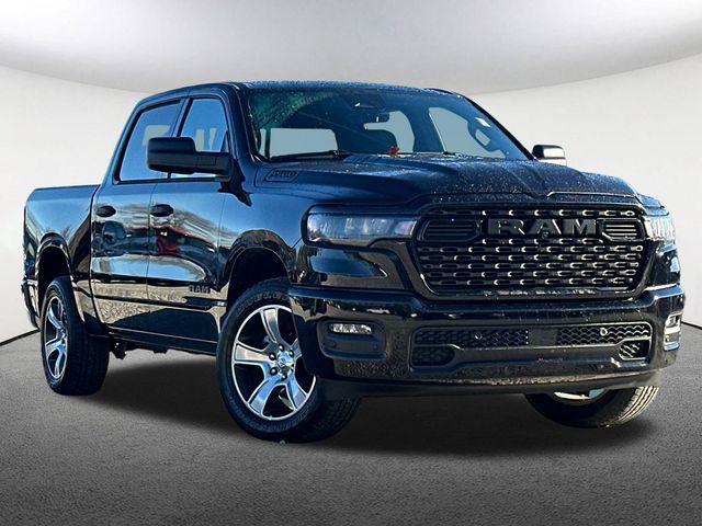 2025 RAM 1500 Tradesman Crew Cab 4x4 57 Box