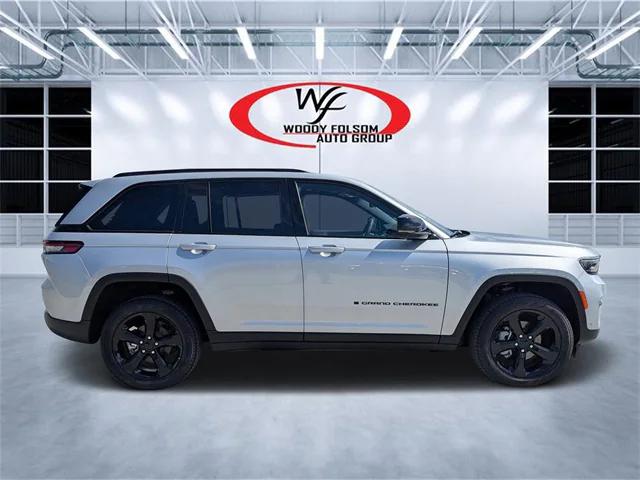 2025 Jeep Grand Cherokee Limited 4x2
