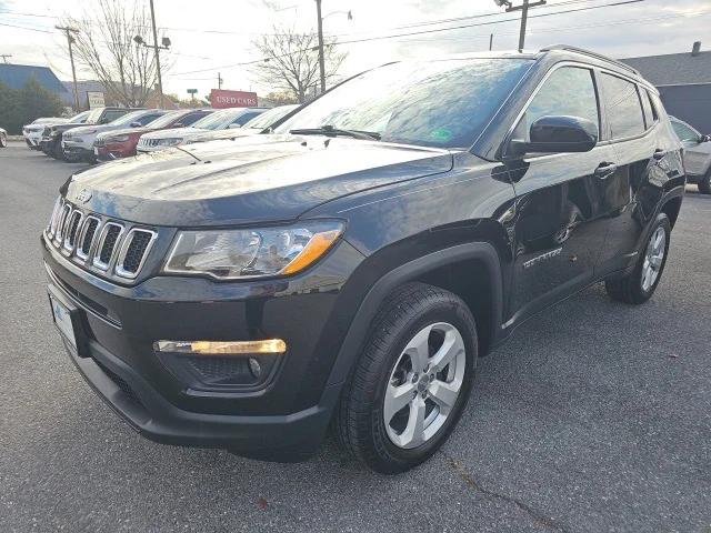 2019 Jeep Compass Latitude 4x4 2019 Jeep Compass Latitude 4x4