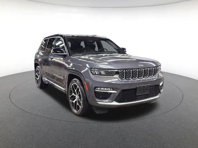 2022 Jeep Grand Cherokee Summit Reserve 4x4 2022 Jeep Grand Cherokee Summit Reserve 4x4