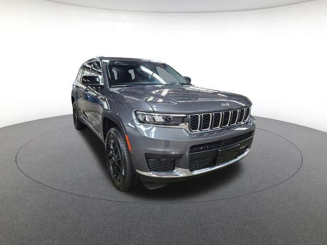 2022 Jeep Grand Cherokee L Laredo 4x4 2022 Jeep Grand Cherokee L Laredo 4x4