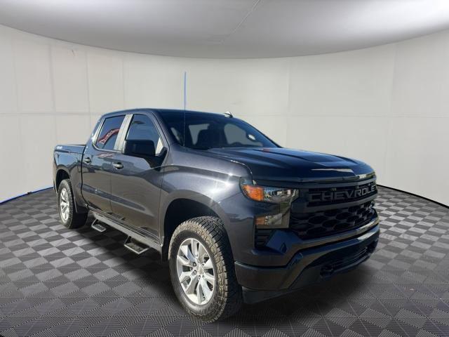 2022 Chevrolet Silverado 1500 4WD Crew Cab Short Bed Custom 2022 Chevrolet Silverado 1500 4WD Crew Cab Short Bed Custom