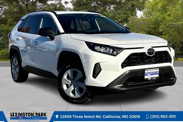 2020 Toyota RAV4 LE 2020 Toyota RAV4 LE