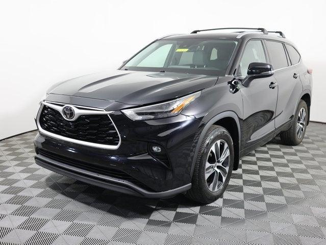 2022 Toyota Highlander XLE 2022 Toyota Highlander XLE
