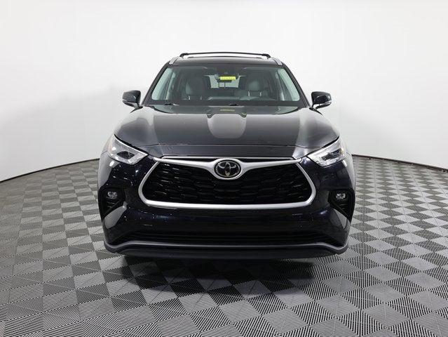 2022 Toyota Highlander XLE 2022 Toyota Highlander XLE