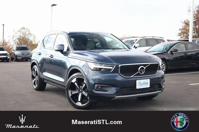 2021 Volvo XC40 T5 Momentum 2021 Volvo XC40 T5 Momentum