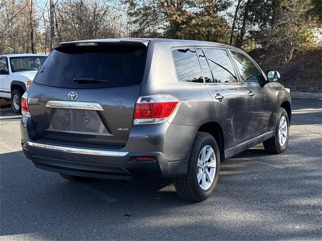 2013 Toyota Highlander Base Plus V6 2013 Toyota Highlander Base Plus V6