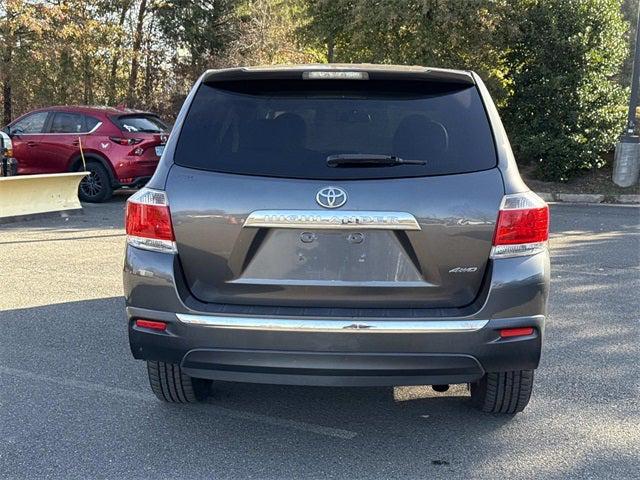 2013 Toyota Highlander Base Plus V6 2013 Toyota Highlander Base Plus V6