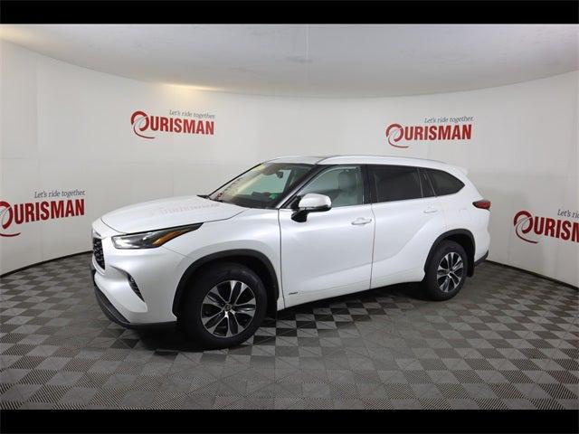 2022 Toyota Highlander Hybrid XLE
