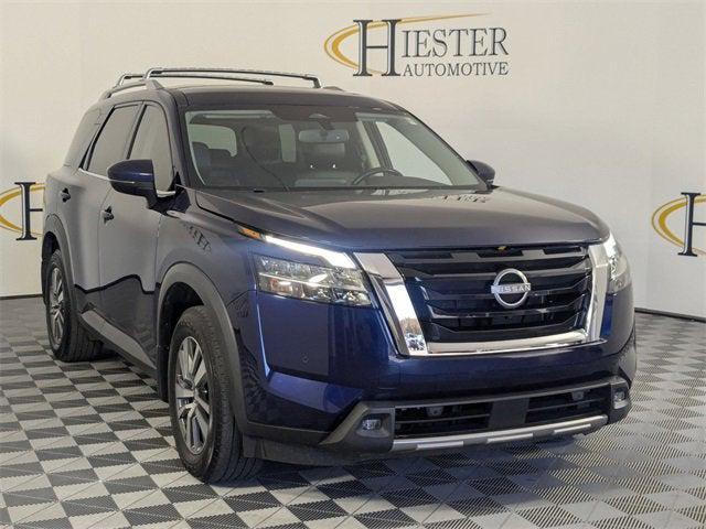 2022 Nissan Pathfinder SL 2WD 2022 Nissan Pathfinder SL 2WD
