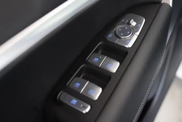 2026 Genesis G70 2.5T AWD