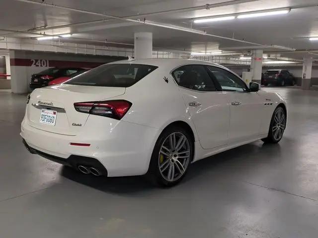 2022 Maserati Ghibli Modena