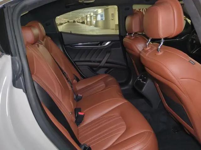 2022 Maserati Ghibli Modena
