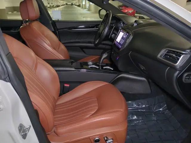 2022 Maserati Ghibli Modena