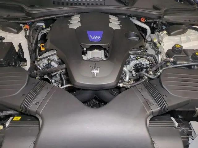 2022 Maserati Ghibli Modena