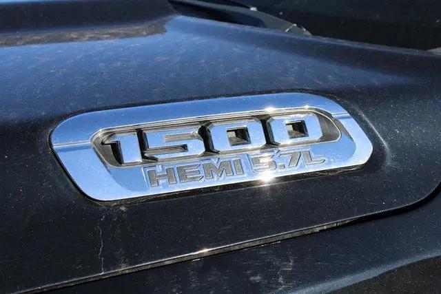 2019 Ram 1500 Laramie Crew Cab 4x4 6'4" Box
