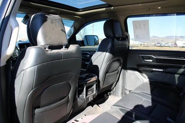 2019 Ram 1500 Laramie Crew Cab 4x4 6'4" Box