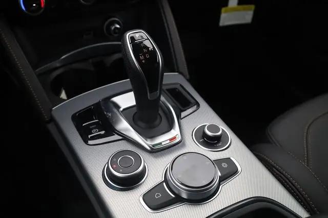 2025 Alfa Romeo Stelvio Sprint AWD