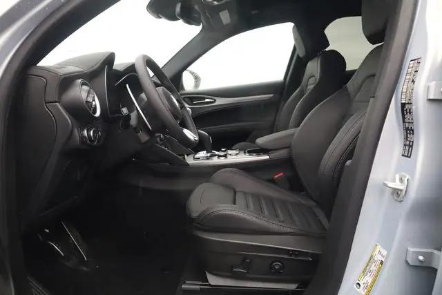 2025 Alfa Romeo Stelvio Sprint AWD
