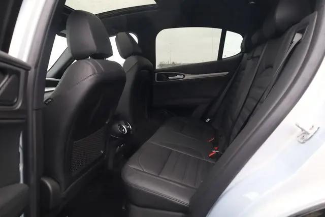 2025 Alfa Romeo Stelvio Sprint AWD