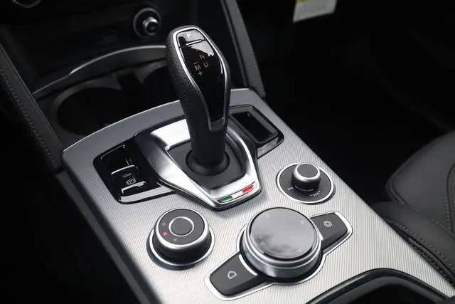 2025 Alfa Romeo Stelvio Sprint AWD