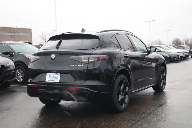 2025 Alfa Romeo Stelvio Sprint AWD