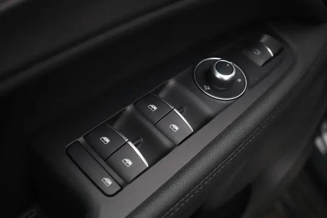 2025 Alfa Romeo Stelvio Sprint AWD