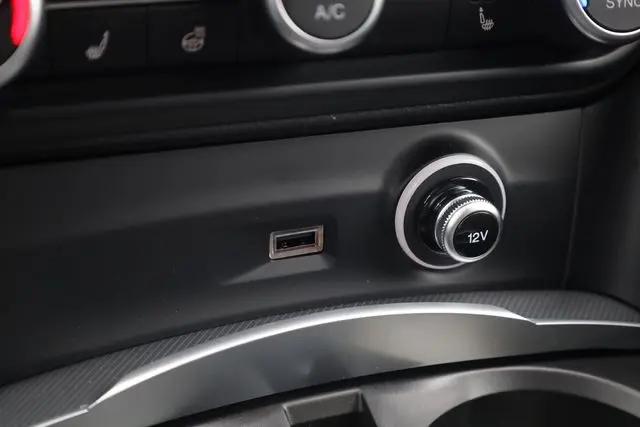 2025 Alfa Romeo Stelvio Sprint AWD