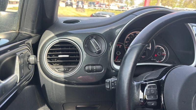 2014 Volkswagen Beetle 2.0T R-Line