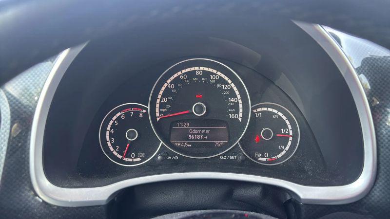 2014 Volkswagen Beetle 2.0T R-Line