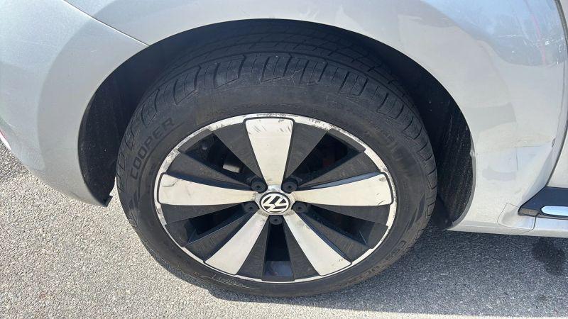 2014 Volkswagen Beetle 2.0T R-Line