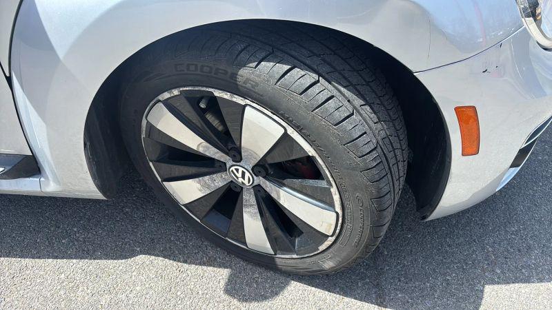 2014 Volkswagen Beetle 2.0T R-Line