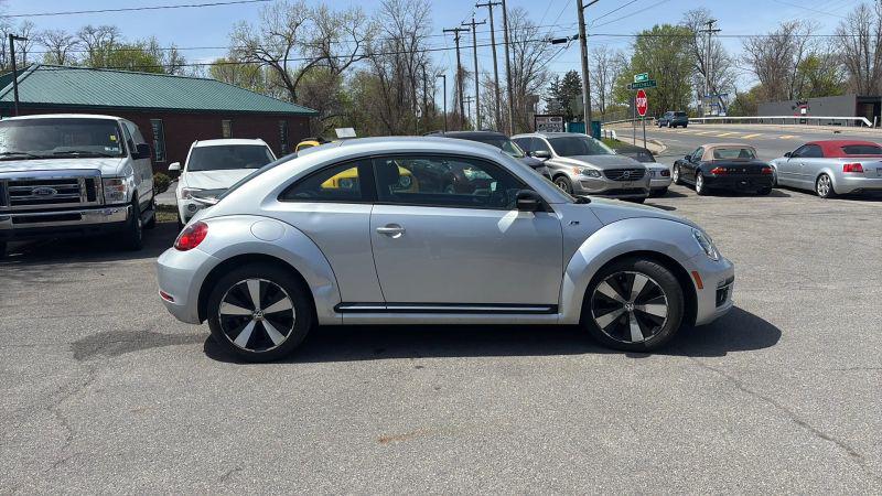 2014 Volkswagen Beetle 2.0T R-Line