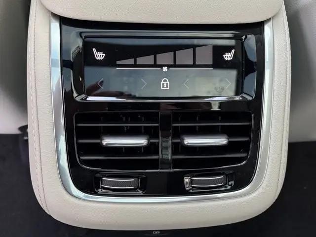 2026 Volvo XC90 Plug-In Hybrid Ultra, T8 AWD, Electric/Gasoline, Bright, 7 Seats