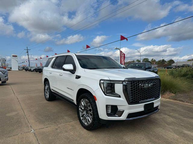 2024 GMC Yukon Denali Ultimate's photo