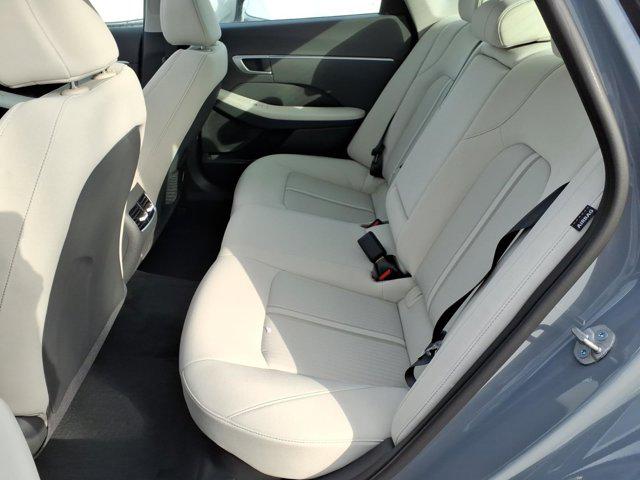 2026 Hyundai Sonata Hybrid SEL - Photo 7